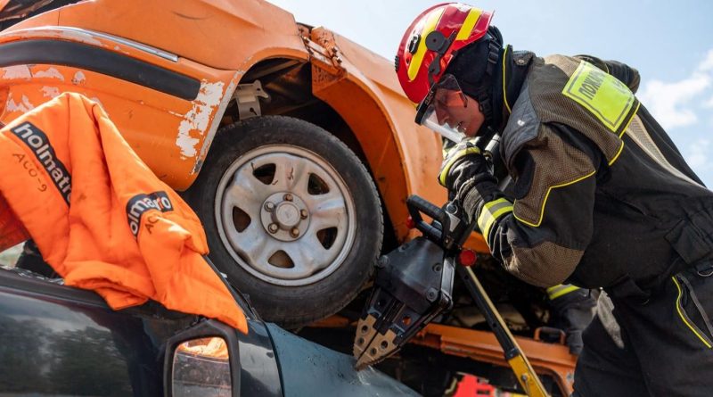200 победоносных баллов: аварийно-спасательный отряд №6 стал победителем 3-х Московских соревнований по проведению аварийно-спасательных работ при ДТП